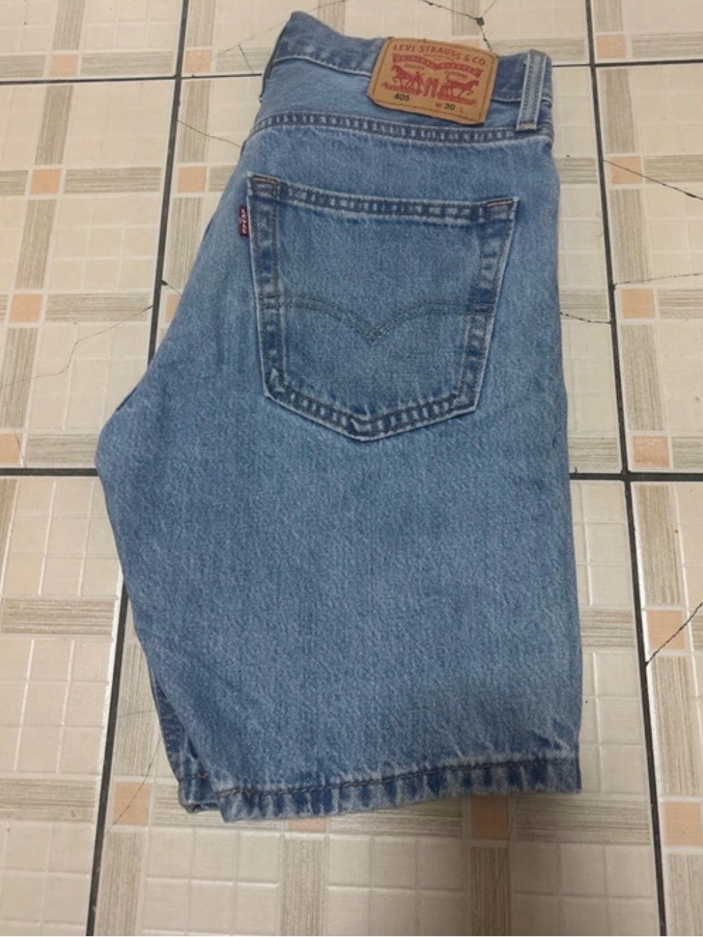 Levi's Relaxed Fit Light Blue Denim Jeans size W30